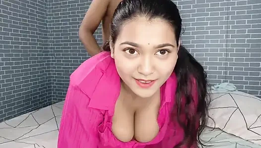 Desi Indian Beautiful Bhabhi ka Kitchen Me Dever Ke Sat Gapa Gap