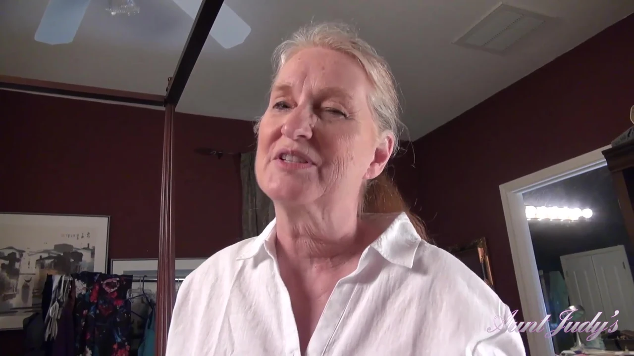 Auntjudys - बड़े स्तनों वाली परिपक्व सौतेली मम्मी Mrs maggie से सुबह का इलाज (देखने का बिंदु)