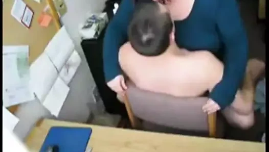 gordinha no trabalho