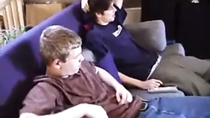 Jayden, Christian'dan yardım eli alıyor :d