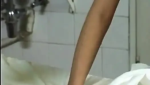 Vizi molto privati sahnesinde seksi scarlette 01