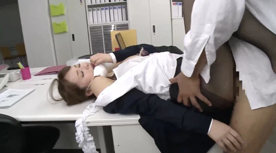 Soğuk omuzlu kız arkadaş, akiho yoshizawa