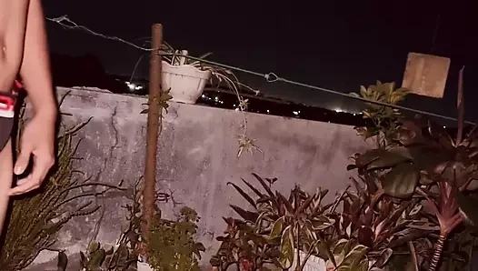Açık havada yolculuk sa çatı katında yakışıklı constru bölüm 1
