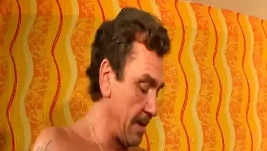 Aldatılan orta yaşlı seksi kadın - aldatan evli kadın