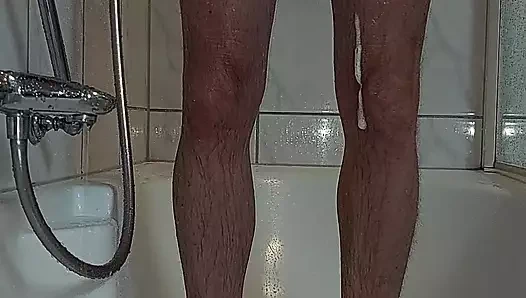 Sabah gösterirken mastürbasyon yapıyor