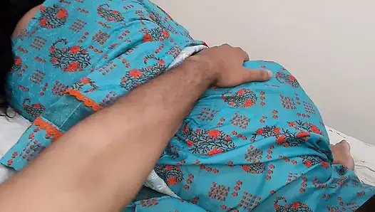 Üvey kız kardeşinden intikam aldı