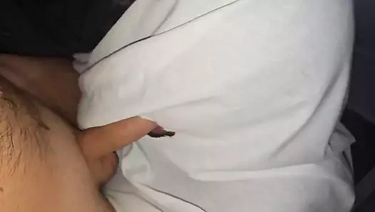 Ghost-orta yaşlı seksi kadın avcısı