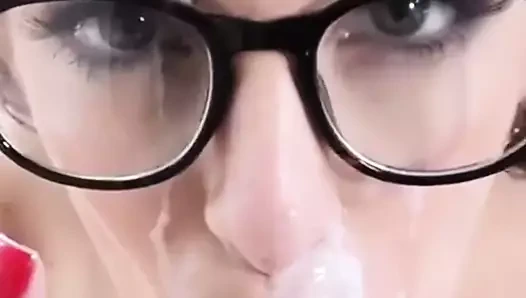 gözlük üzerinde Cum