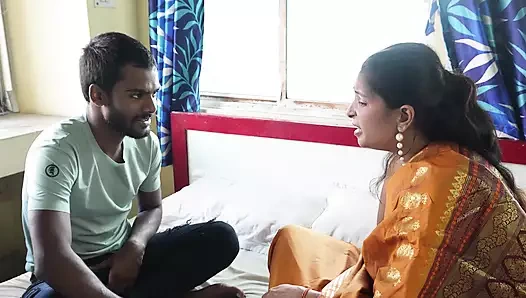 Seksi bir bayan öğretmen öğrencisine götünü yalatmak istiyor, sert seks