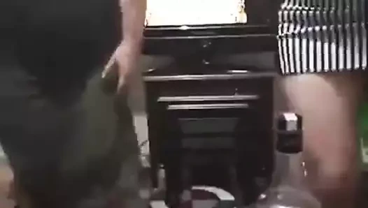 Kocası için erotik dans - 4