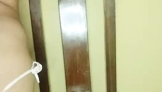 Götüme bak ve bana ne fark ettiğini söyle? Kendimi daha açık hissediyorum.