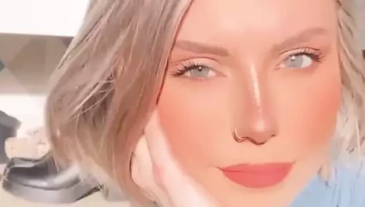 Fransız aryan kız bekleyen için siyah boşalmak