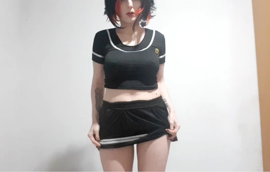 Bratty tanrıça çük femdom sph'a gülüyor!