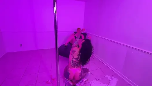 Bianca Bailee ve Jesse Switch ile lezbiyen vip oda fantezisi