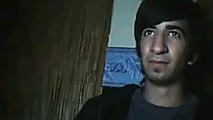 Can çetin (cafeci) türk gay adam