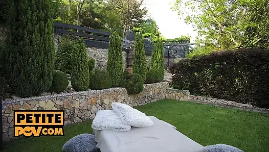 Komşun Alexa Flexy'nin anal sürprizi