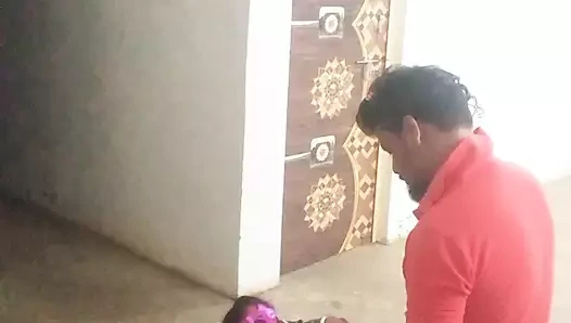 Hintli kadın erkek arkadaşıyla seks yapıyor