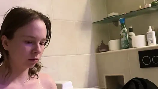 Büyük Göğüsler ve Sert Meme Uçları