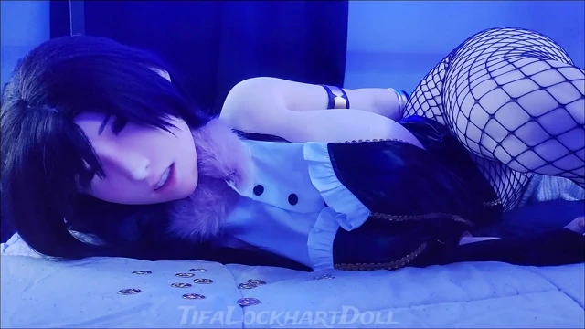 Honeybee Inn'in yaramaz vedası tifa lockhart mesai saatleri içinde kullanılıyor