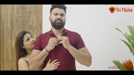 Koca ve güzel evli kadın yatak odasında seks yapıyor