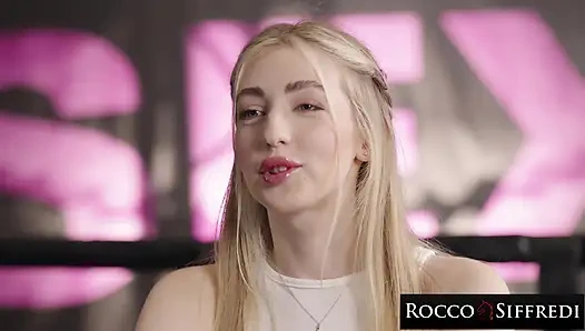 Rocco siffredi - tatlı lina şimdiye kadar aldığı en büyük yarakla sert sikiliyor