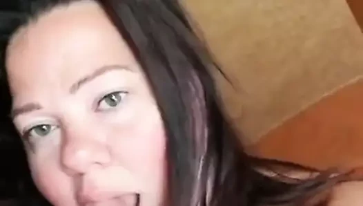 onun sikini emmeyi seviyorum