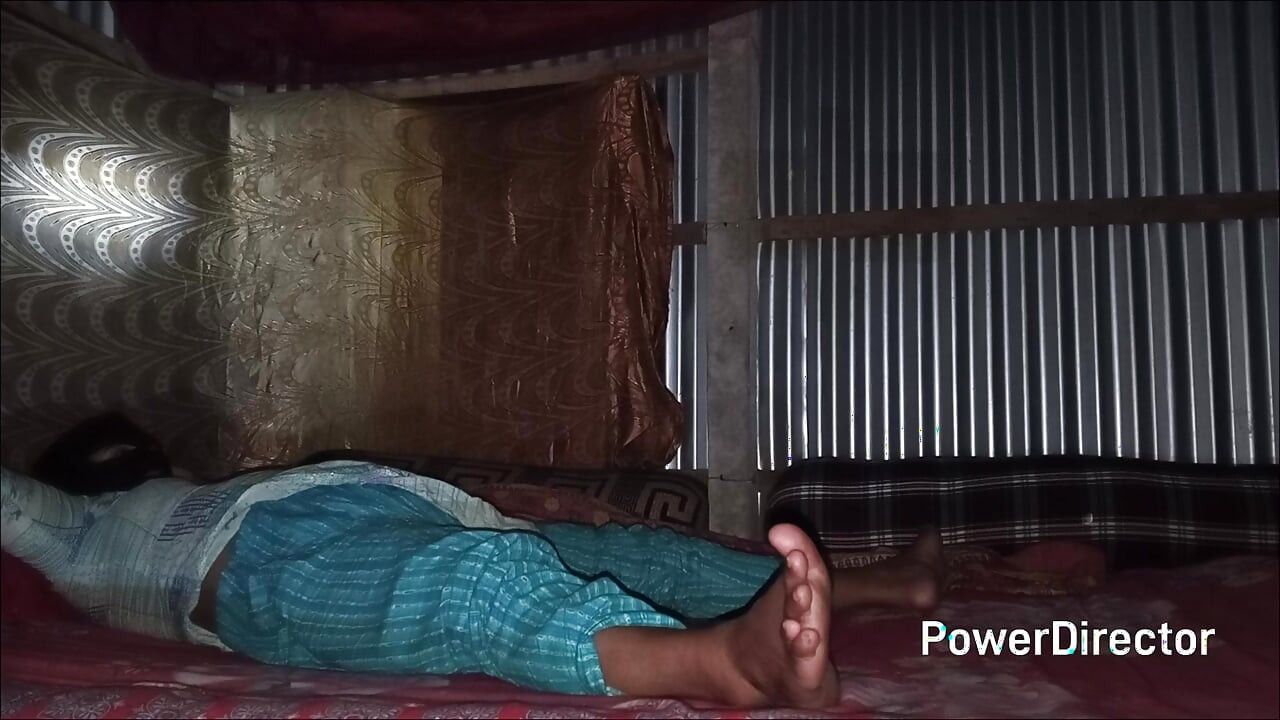 Üvey erkek kardeş üvey abla ile ilk kez köy