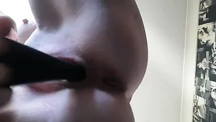 Pale cilt milf solo içinde banyo