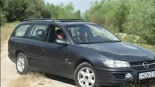 Güzel memeli inanılmaz seksi orta yaşlı seksi kadınlar ayakta domalarak sikiliyor (tam film)