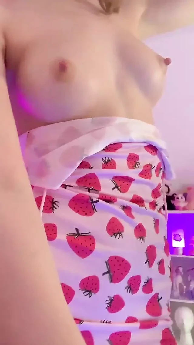 Хочу обняться - но твои руки дрейфуют ниже