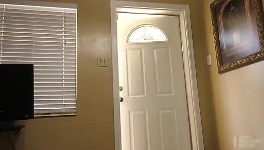 Pürüzsüz iri güzel kadın orta yaşlı seksi ev kurallarını çiğnedi diye aşağılayıcı sikişe katlanıyor