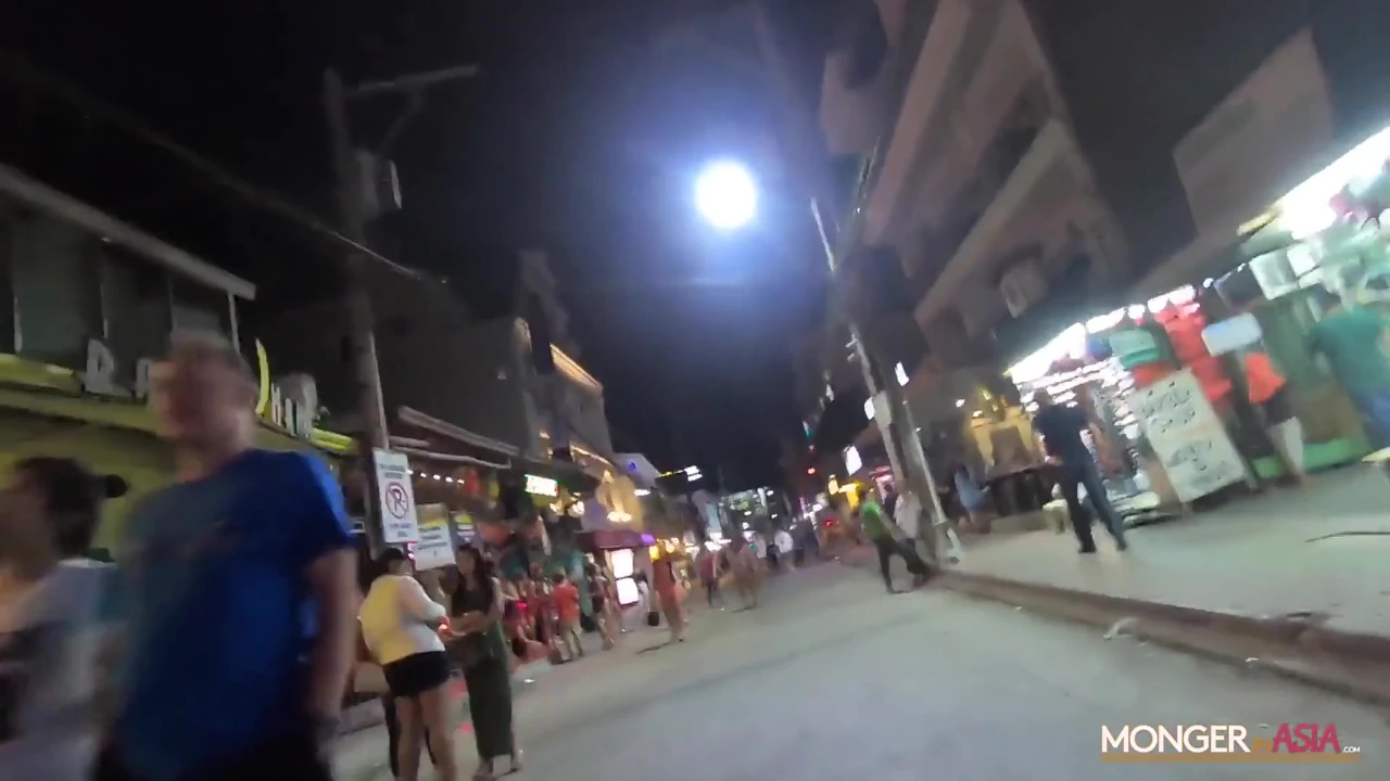 Big-titted babe gets creampied on first date!