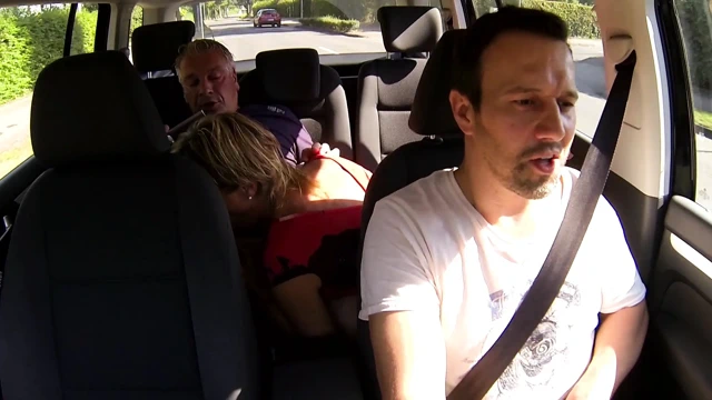 Azgın Ev Kadınları Çifte Penetrasyonlu Grup Seks Partisi