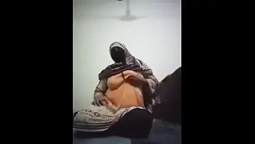 Yeni ateşli seksi hikaye Hintçe tam ateşli hikaye yeni viral hikaye ateşli yenge seks videosu Hintçe Urduca seks videosu xxx