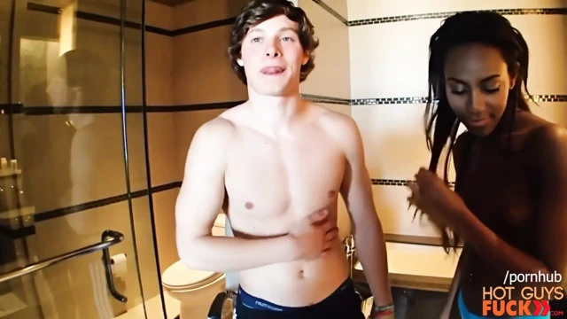 Masum beyaz çocuk hiç ilk Afrika prensesini sikikleri