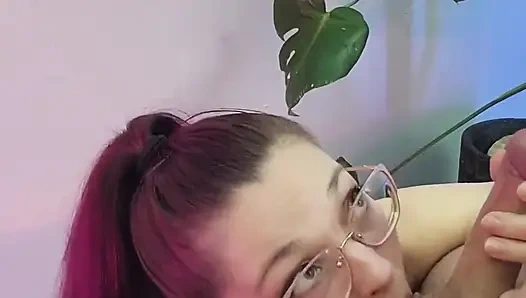 Özensiz derin sakso ve boğazıma döl pompalatıyor