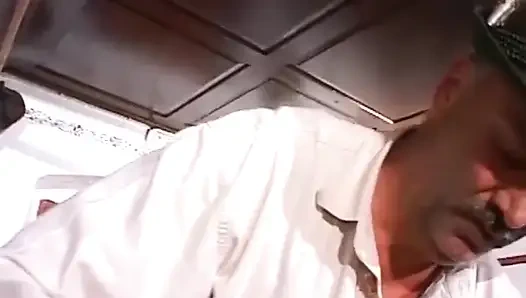 Dövmeli ve pirsingli - pirsingli ve dövmeli alt ve emo hatunlar