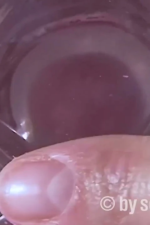 Koyu Saçlı Genç Kızı Sahilde Dildo Ile Dövdü