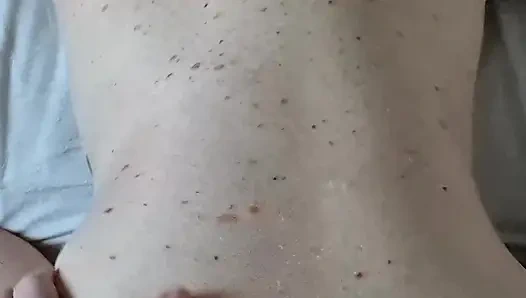 Karımı sert domaltarak sikiyorum