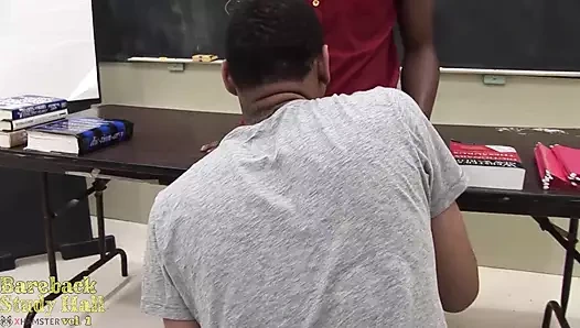 Prezervatifsiz çalışma salonu #1 - sahne 2