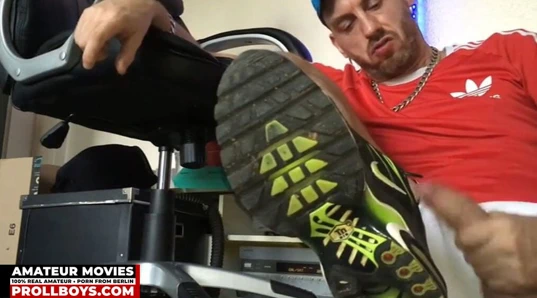 19 - KÖTÜ ADAM BÜYÜK YARAĞıYLA OYNUYOR