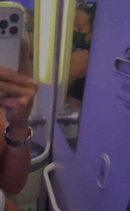 Uçakta iki video kaydettim ve bunu yüklemeyi unuttum