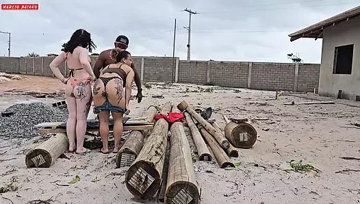 CARPENTER WILL RECEIVE PAYMENT AND HAD A SURPRISE FROM THE OWNERS OF THE WORK