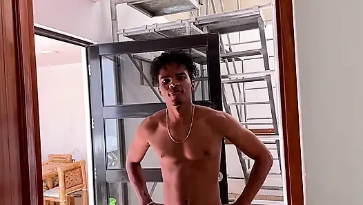 Little worker fucks hard Boss's wife gives him all his tasty milk