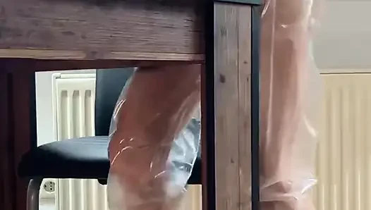 Pissed PVC Pantolon - Masa Altı Görünümü