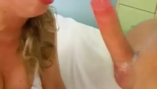 Lezbiyen güzellikler yalamak ve uyandırmak her diğer kedi