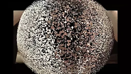 Sarışın model lenny'yi taşaklarına tekmelemekten hoşlanıyor