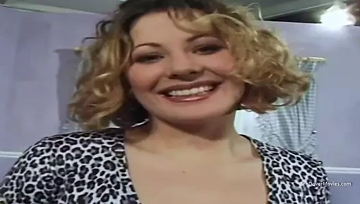 18 yaşındayız biz bir genciz: Charlies Back