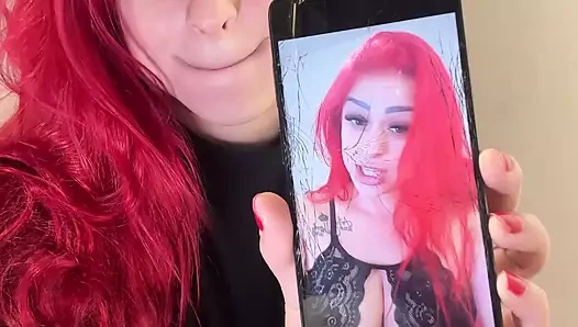 Rol yapma kız arkadaş erkek arkadaşını ateşli sürtük üvey annesini sikmeye ikna ediyor