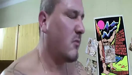 Tombul milf gets büyük horoz anal becerdin